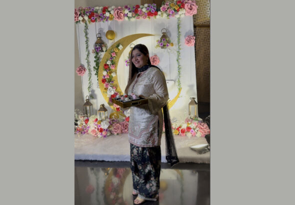 Lemon Salons MD Qurat Syed Deshmukh celebrates Eid with Media, Distributes Sheer Khurma and Token of Eidi.